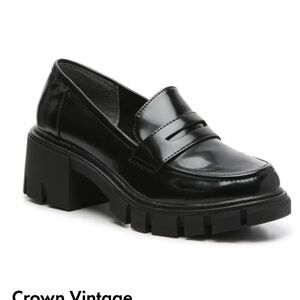 Crown Vintage Sage Penny Loafer - 7